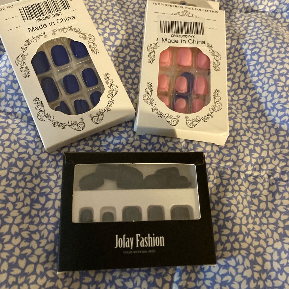 Pink 🩷 and navy blue 💙 press on nail sets